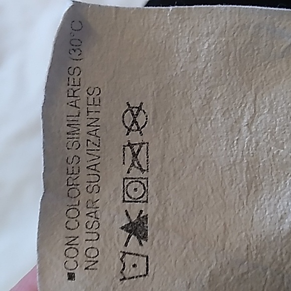 Women's Under Armour black insulated under layer or jogging pants size M - Picture 14 of 15